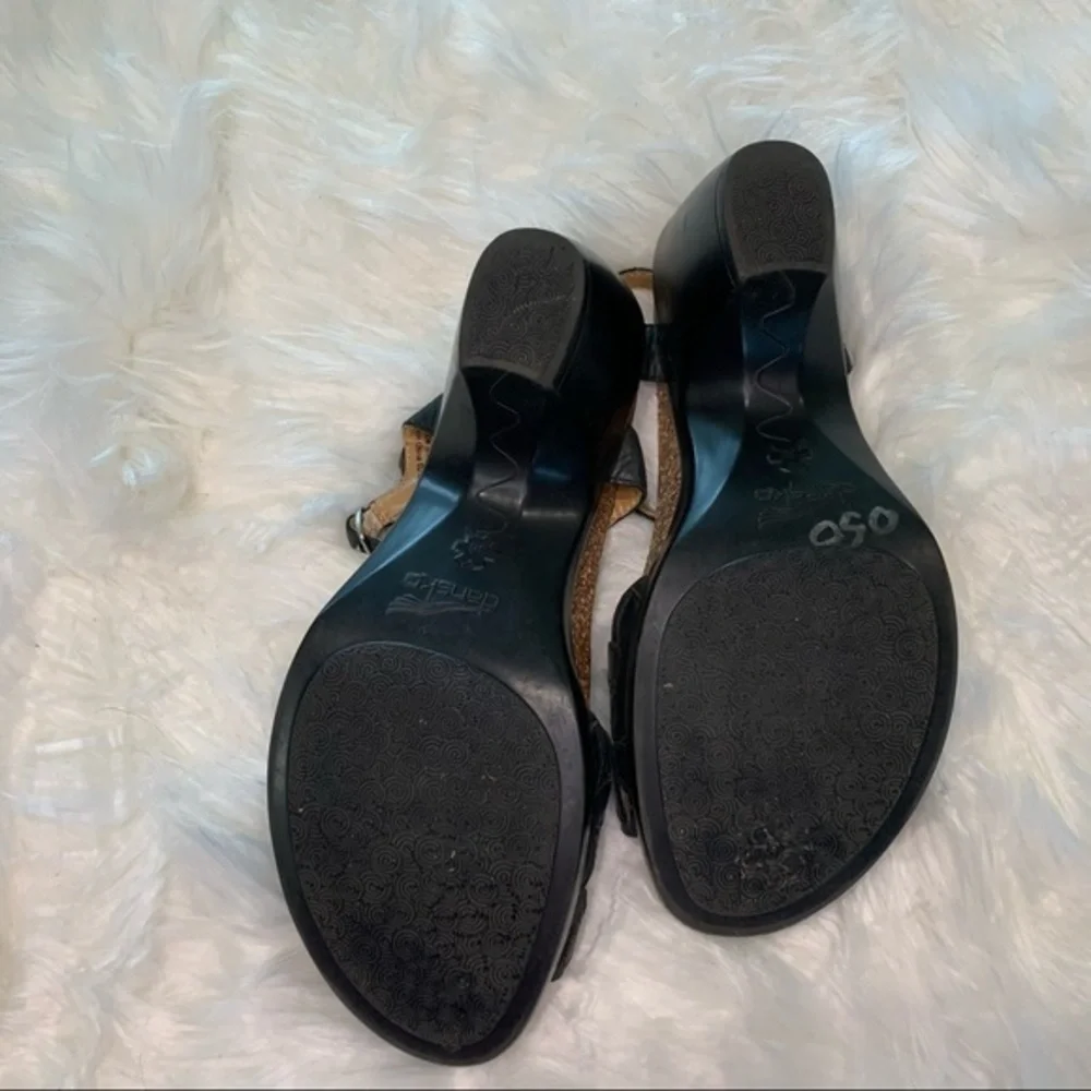 Dansko size 38
